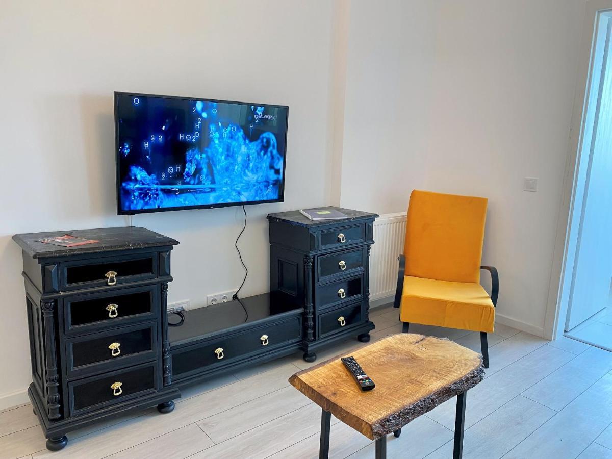 Plaza View Studio Букурещ Екстериор снимка