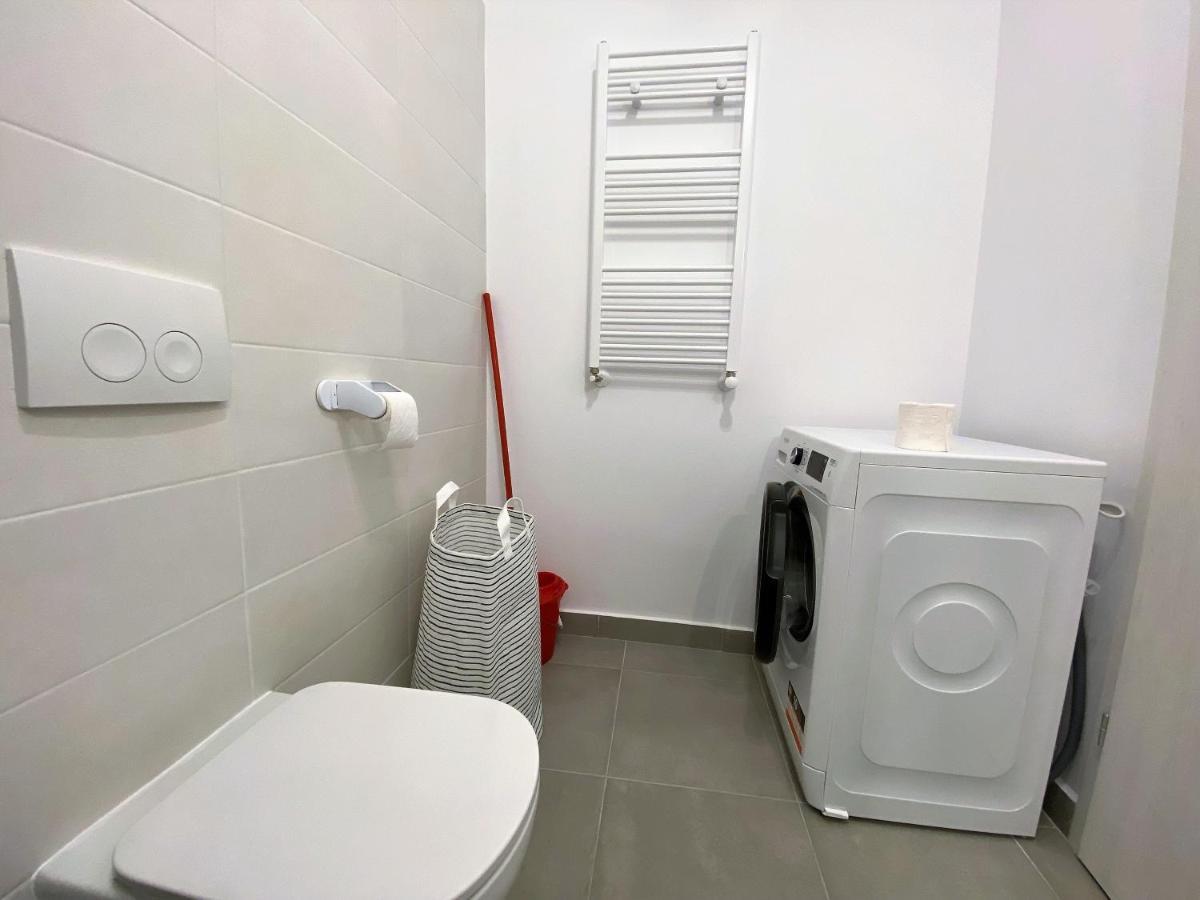 Plaza View Studio Букурещ Екстериор снимка