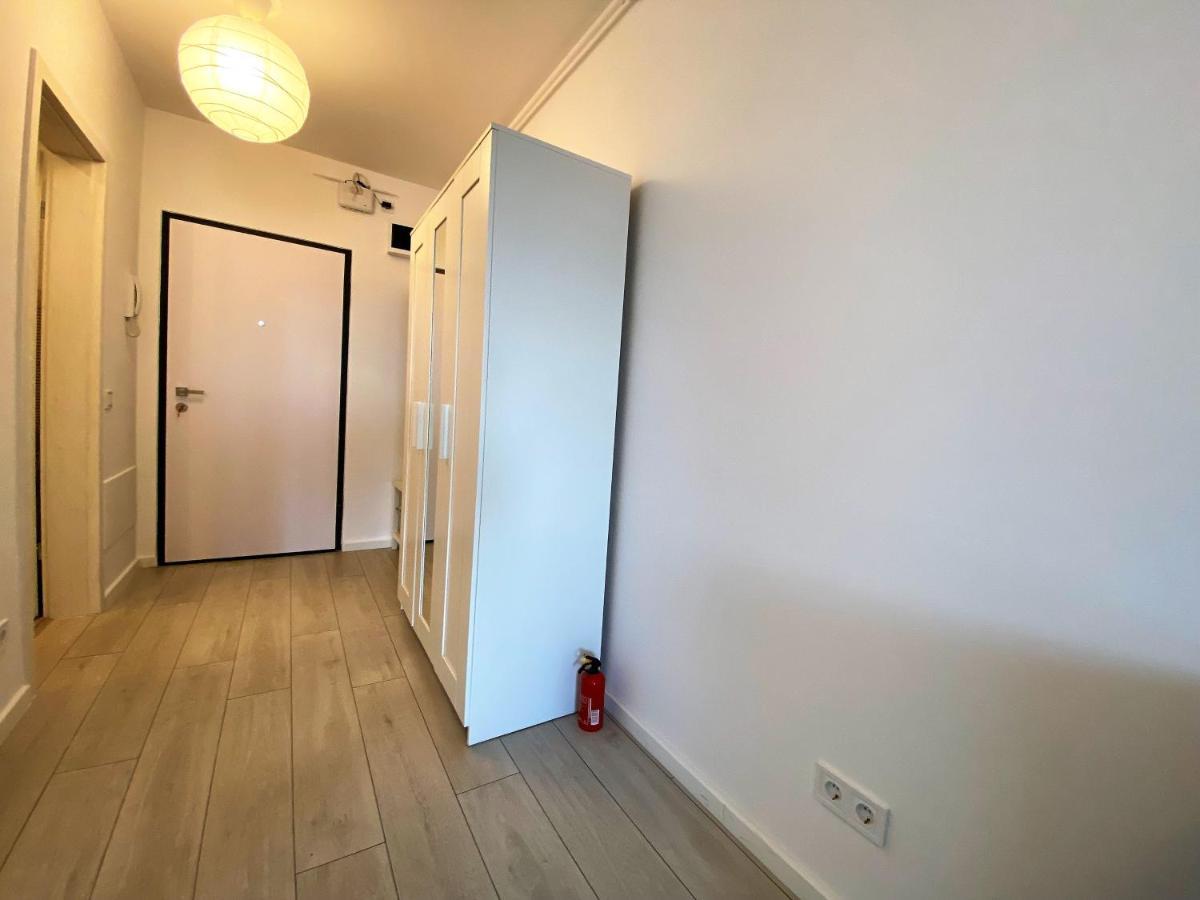 Plaza View Studio Букурещ Екстериор снимка