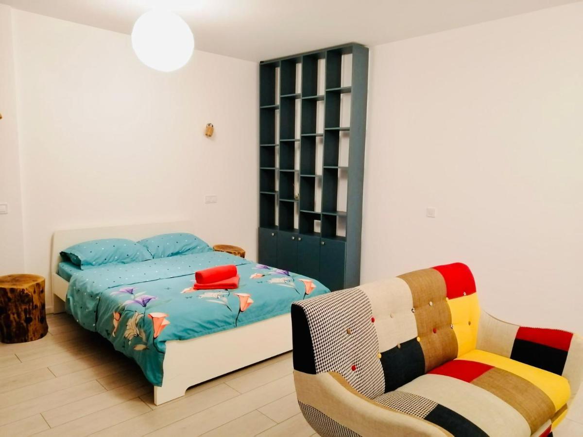 Plaza View Studio Букурещ Екстериор снимка